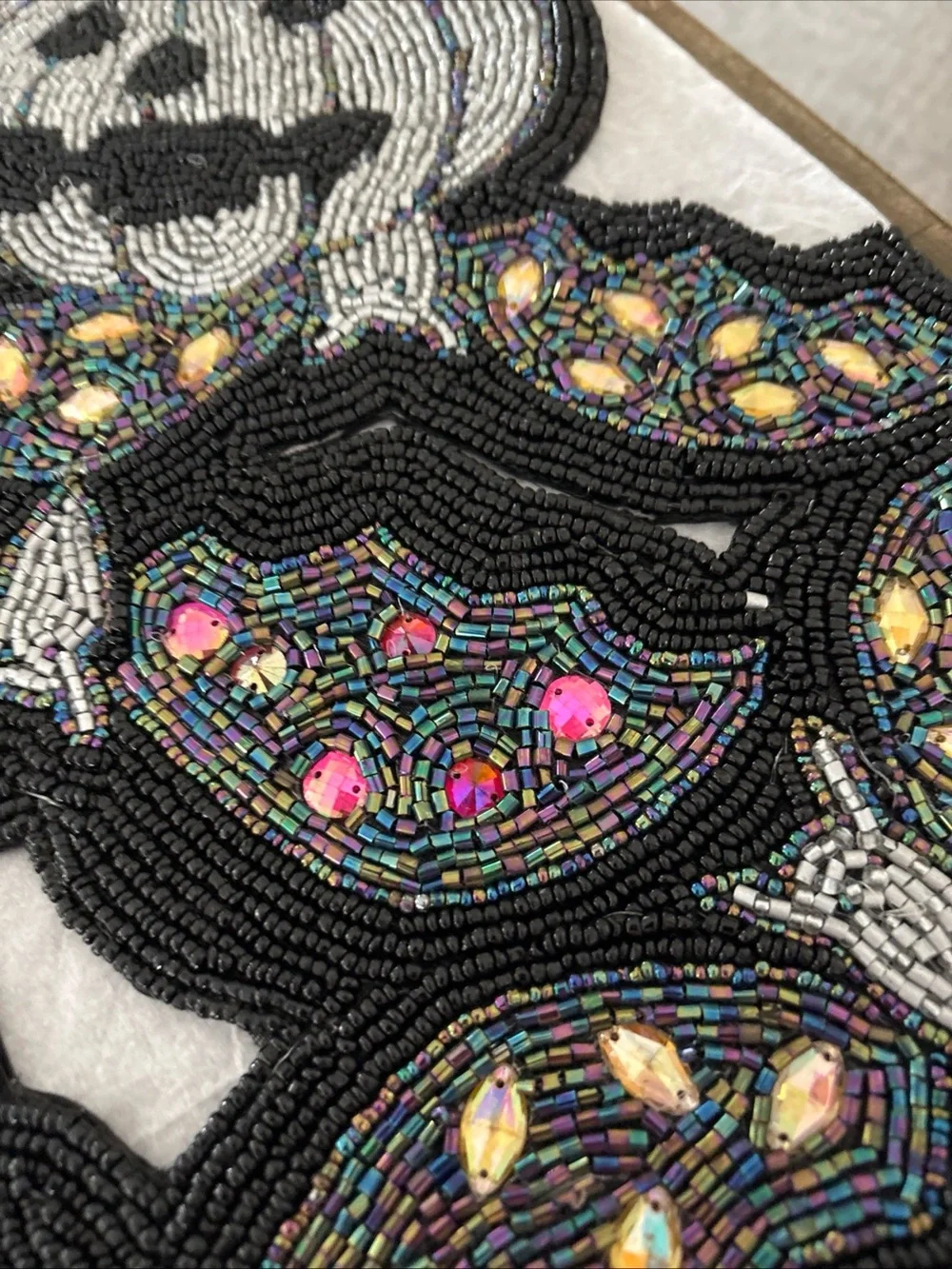 Spooky Halloween Beaded Table Runner Pumpkins Bats 13